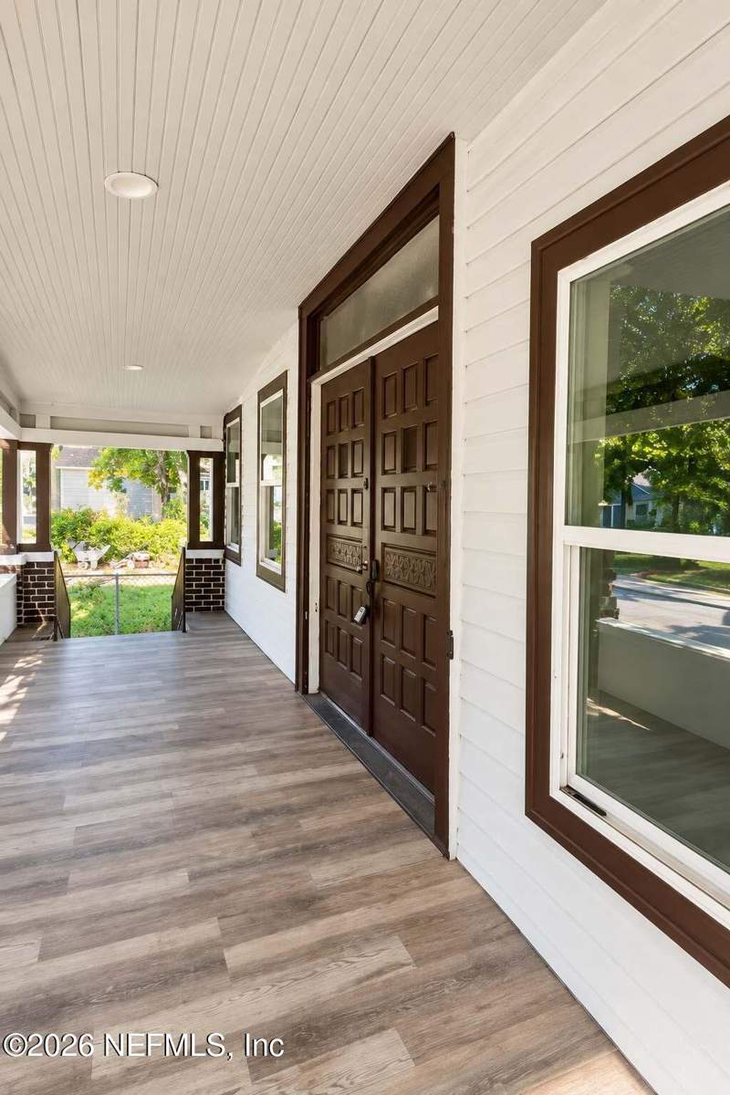 6 bedroom Single Family Residence at 1219 Dyal Street, Dyal Upchurch, Jacksonville — photo 2