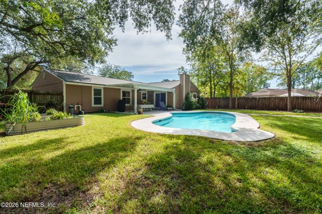 11250 CLOVERHILL Circle