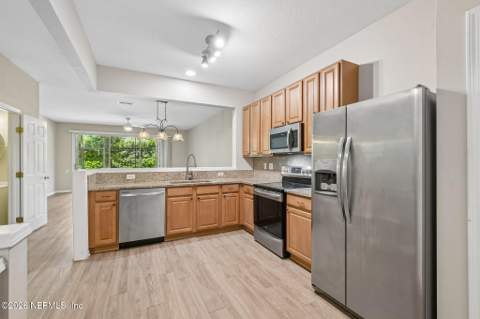 7488 Scarlet Ibis Lane, Jacksonville FL - photo 16 of 60