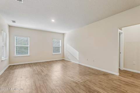 1366 Tan Tara Trail, Jacksonville FL - photo 9 of 36