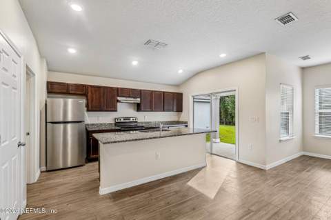 1366 Tan Tara Trail, Jacksonville FL - photo 14 of 36