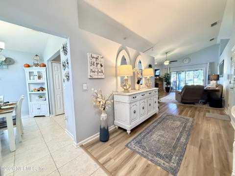 2859 Sutton Estates Circle, Jacksonville FL - photo 7 of 22