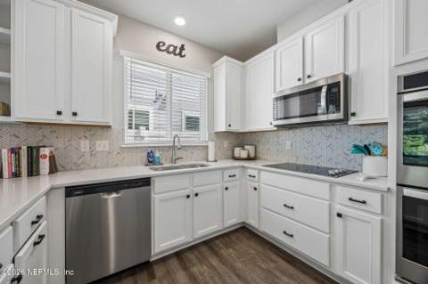 14361 Durbin Island Way, Jacksonville FL - photo 12 of 46