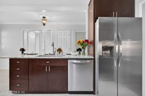 12606 Point Park Drive, Jacksonville FL - photo 10 of 104