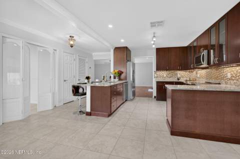 12606 Point Park Drive, Jacksonville FL - photo 12 of 104