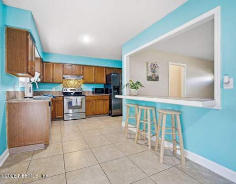 2071 Broad Oak Drive, Jacksonville FL - photo 6 of 20
