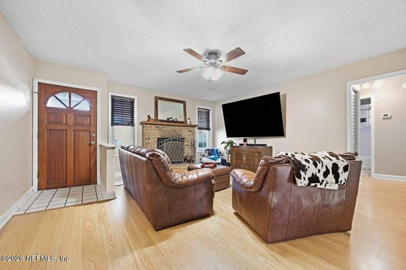 3 bedroom Single Family Residence at 2071 Broad Oak Drive, Monument Lakes, Jacksonville — photo 3