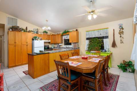 112 Pennsylvania Ave Avenue, Satsuma FL - photo 24 of 35