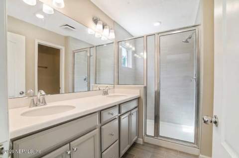 10312 Benson Lake Drive, Jacksonville FL - photo 14 of 28