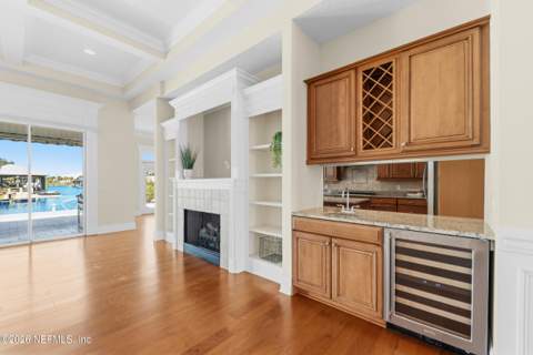 14557 Lagoon Drive, Jacksonville FL - photo 19 of 60