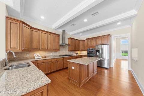 14557 Lagoon Drive, Jacksonville FL - photo 8 of 60