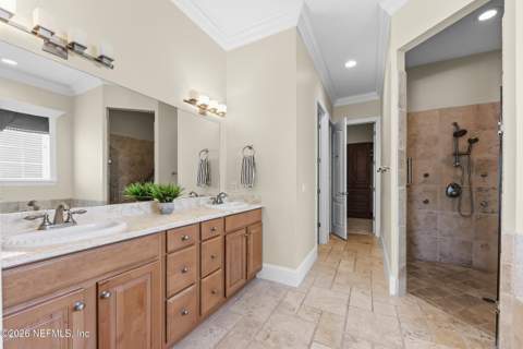 14557 Lagoon Drive, Jacksonville FL - photo 10 of 60