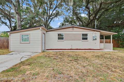 2501 Red Robin Drive, starter home for sale in Jacksonville