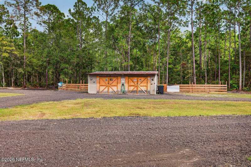 4 bedroom Mobile Home at 4990 Laurel Street, Middleburg, Middleburg — photo 5