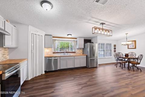 4990 Laurel Street, Middleburg FL - photo 12 of 50