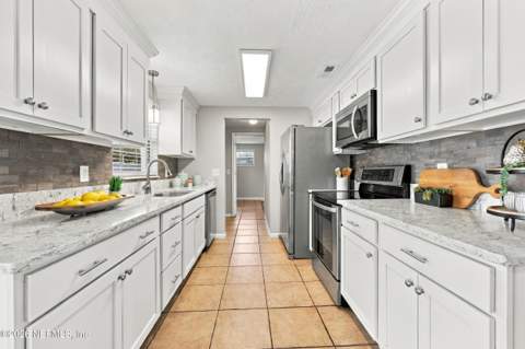 3 Norberta Way, Jacksonville Beach FL - photo 14 of 52