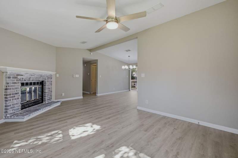 3 bedroom Single Family Residence at 5048 Cerise Street, Del Rio Mandarin, Jacksonville — photo 3