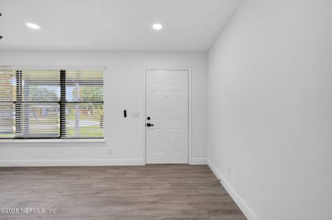 1762 Hawaii Drive, Jacksonville FL - photo 10 of 56