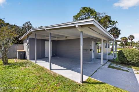 1762 Hawaii Drive, Jacksonville FL - photo 8 of 56
