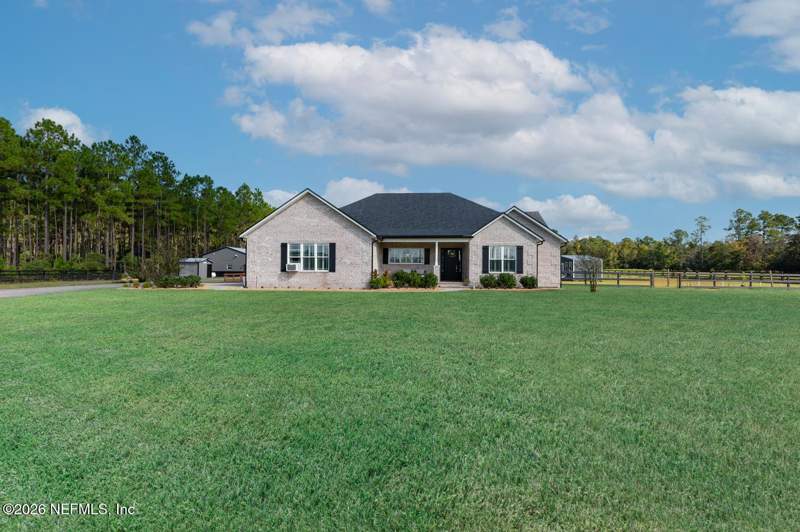 5 bedroom Single Family Residence at 56057 Griffin Road, Callahan, Callahan — photo 5