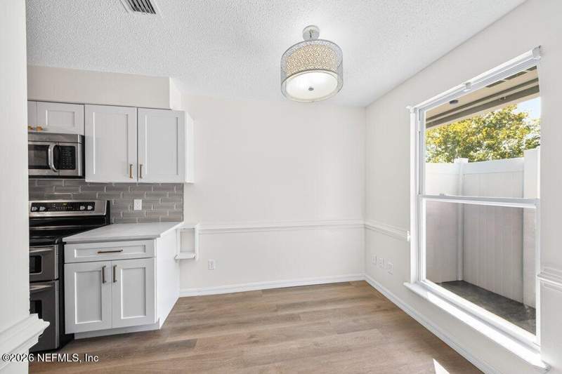 2 bedroom Townhouse at 1847 Oak Water Drive, Oak Point, Jacksonville — photo 4