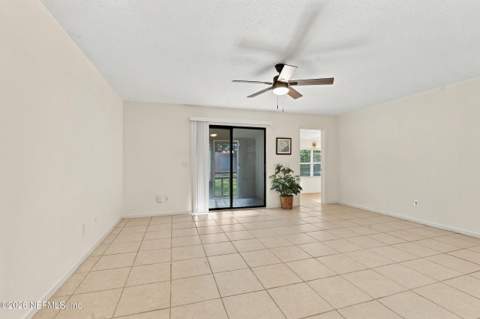 85318 Blackmon Road, Yulee FL - photo 11 of 38
