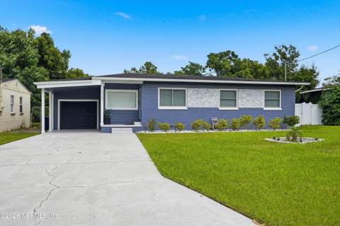 5349 Sharon Terrace, Jacksonville FL - photo 8 of 38