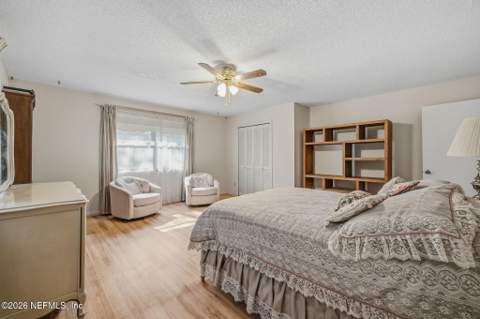 4332 Buck Point Road, Jacksonville FL - photo 13 of 46
