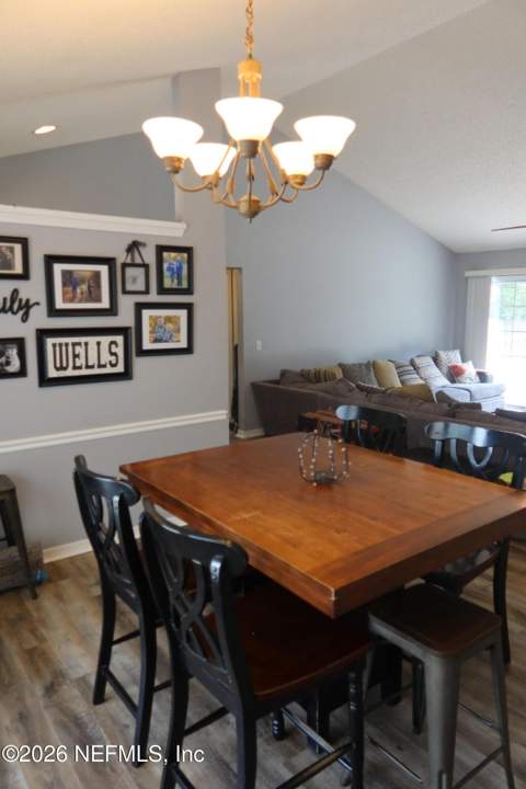 8189 Kilwinning Lane, Jacksonville FL - photo 8 of 22