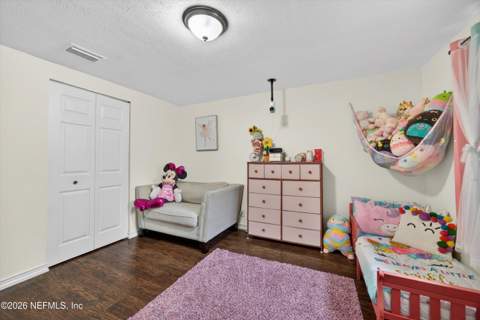 7221 Dostie Drive, Jacksonville FL - photo 16 of 37