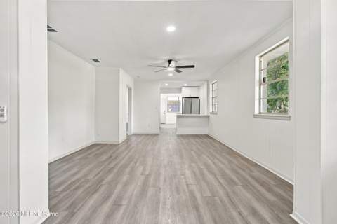 5133 Palmer Avenue, Jacksonville FL - photo 17 of 46