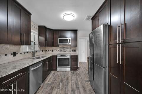 6268 Randia Drive, Jacksonville FL - photo 12 of 30