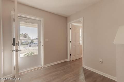 507 Worcester Court, Jacksonville FL - photo 8 of 44