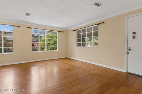 4232 Appleton Avenue, Jacksonville FL - photo 10 of 33