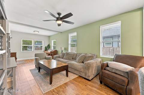 3342 Dellwood Avenue, Jacksonville FL - photo 8 of 39