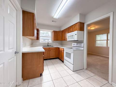 5082 San Clerc Road, Jacksonville FL - photo 10 of 21