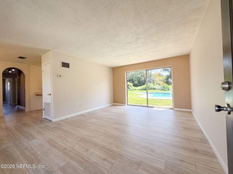 3 bedroom Single Family Residence at 1737 Hawaii Drive, Sandalwood, Jacksonville — photo 3