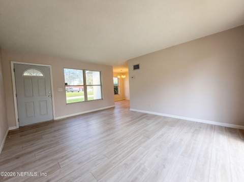 1737 Hawaii Drive, Jacksonville FL - photo 6 of 16