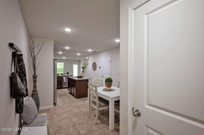 3 bedroom Townhouse at 2538 Sadler Trace Way, Sweetwater Park, Jacksonville — photo 4