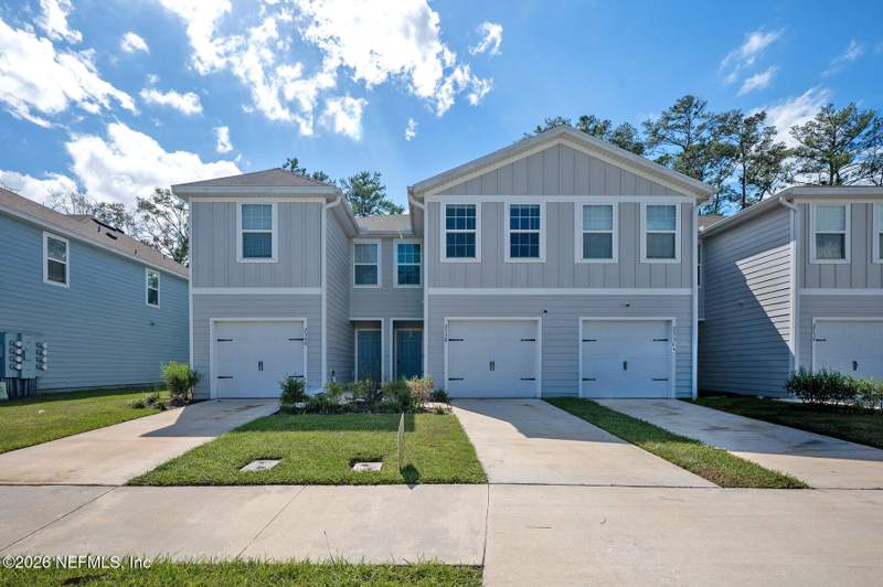 3 bedroom Townhouse at 2538 Sadler Trace Way, Sweetwater Park, Jacksonville — photo 2