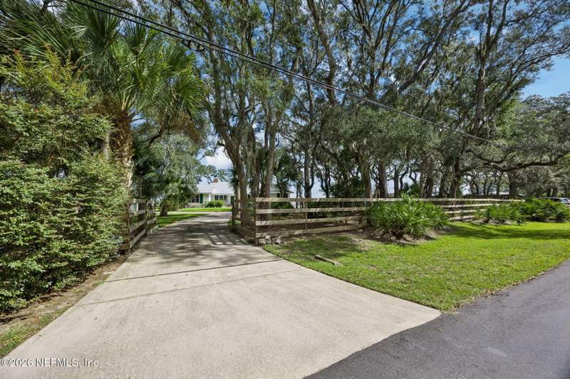 4 bedroom Single Family Residence at 16073 Shellcracker Road, Black Hammock Island, Jacksonville — photo 5