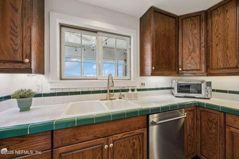 16073 Shellcracker Road, Jacksonville FL - photo 19 of 48