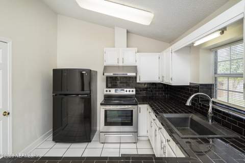 239 Cornell Road, St. Augustine FL - photo 9 of 77