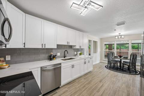 669 Ridgestone Court, Orange Park FL - photo 12 of 59