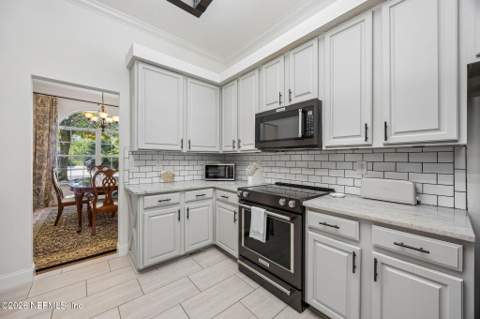 2411 Golden Bell Lane, Fleming Island FL - photo 7 of 82