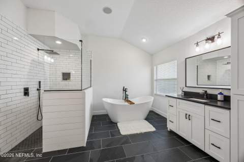 2411 Golden Bell Lane, Fleming Island FL - photo 16 of 82