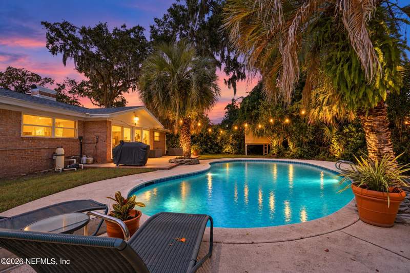 4 bedroom Single Family Residence at 6715 Madrid Avenue, San Jose Forest, Jacksonville — photo 2