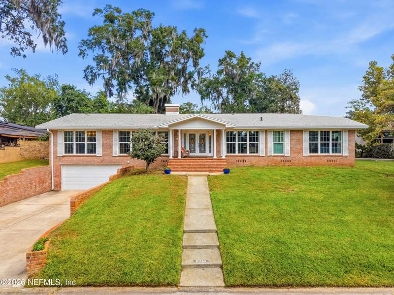 4 bedroom Single Family Residence at 6715 Madrid Avenue, San Jose Forest, Jacksonville — photo 3