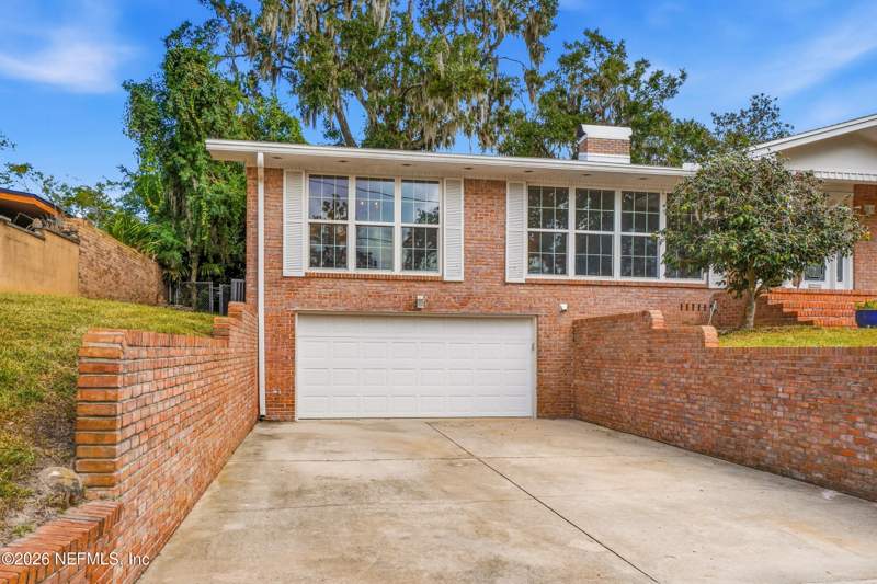 4 bedroom Single Family Residence at 6715 Madrid Avenue, San Jose Forest, Jacksonville — photo 4