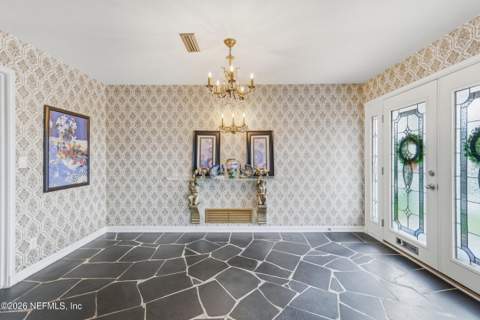 6715 Madrid Avenue, Jacksonville FL - photo 7 of 46